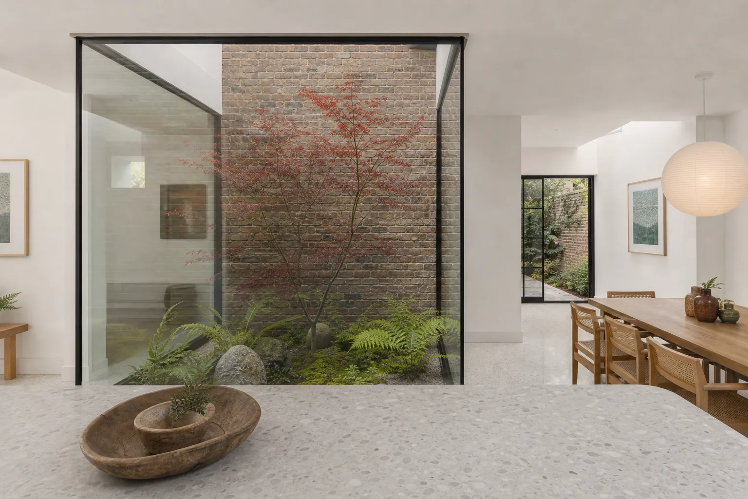 Open Plan Kitchen Around a Glass Roofed Courtyard in Islington, London, photo 3 of 4